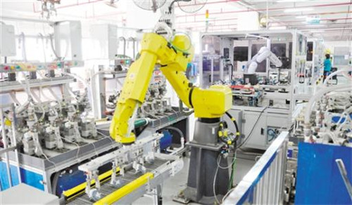 使用全自動鉚釘（dìng）機對企業有何益處圖片一（yī）